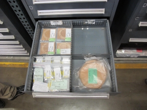 STANLEY VIDMAR HEAVY DUTY 5-DRAWER PARTS CABINET W/ CONTENTS (W-50) LOADING & HANDLING FEE $25-